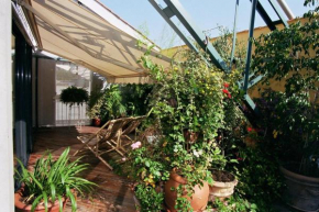 Отель Loft de Cannes B&B  Канны